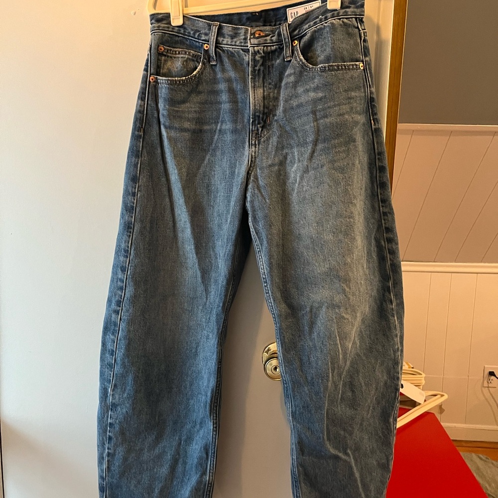 GAP Barrel High Rise Blue Jeans